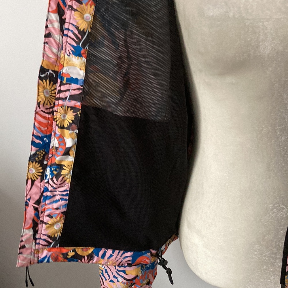 The North Face Printed Hydrenaline Jacket Botanical Print - Picture 14 of 15